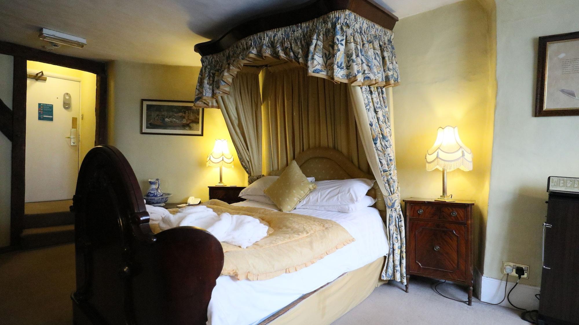 The Lion Hotel