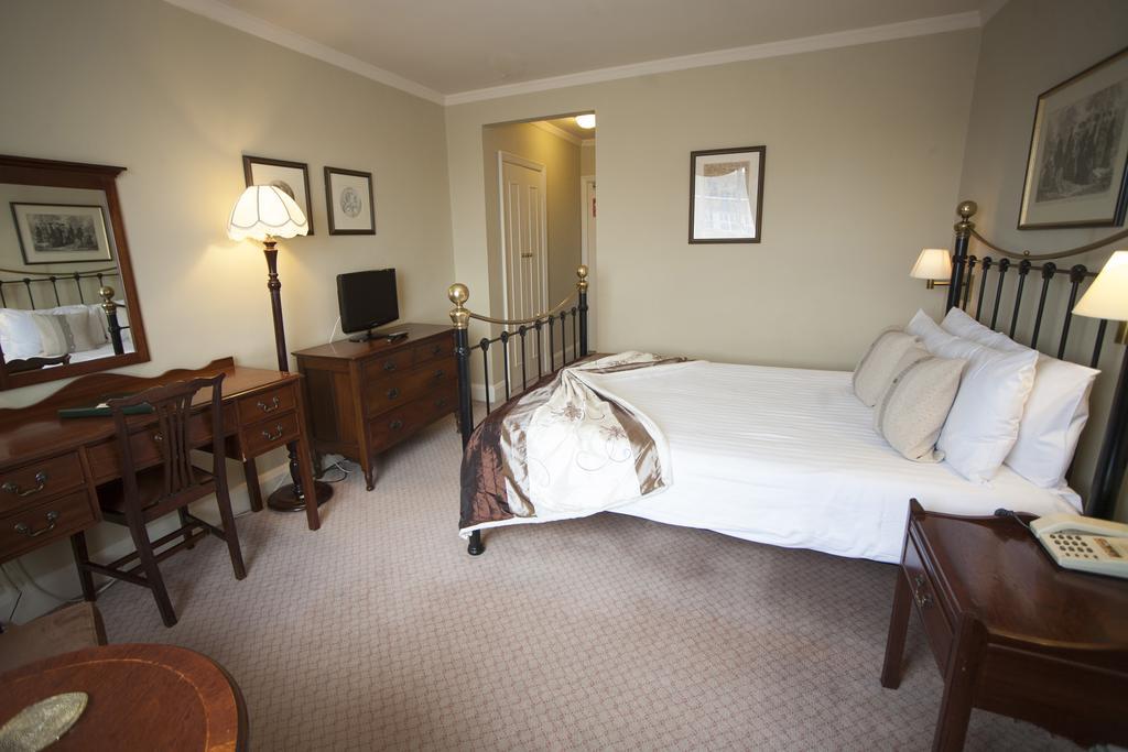 The Lion Hotel